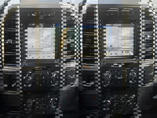 Used 2019 Ford F150 Lariat image 16