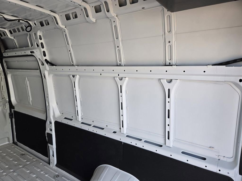 New 2025 RAM ProMaster 3500 w/ Roll-Up Rear Door Package image 14