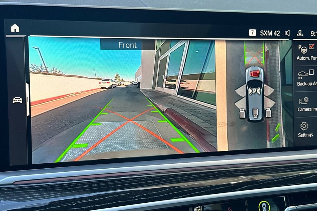 Used 2022 BMW X7 M50i image 22