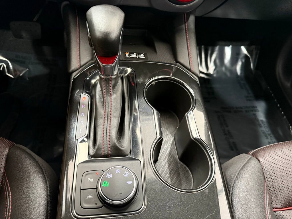 Used 2025 Chevrolet Blazer RS image 40