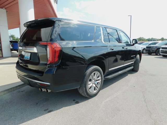Used 2023 GMC Yukon XL Denali image 43