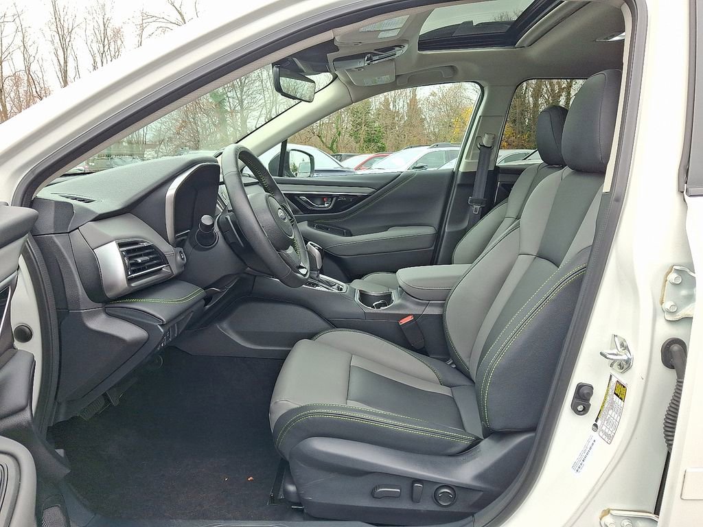 Used 2025 Subaru Outback Onyx Edition w/ Popular Package #2 AWD/4WD image 12