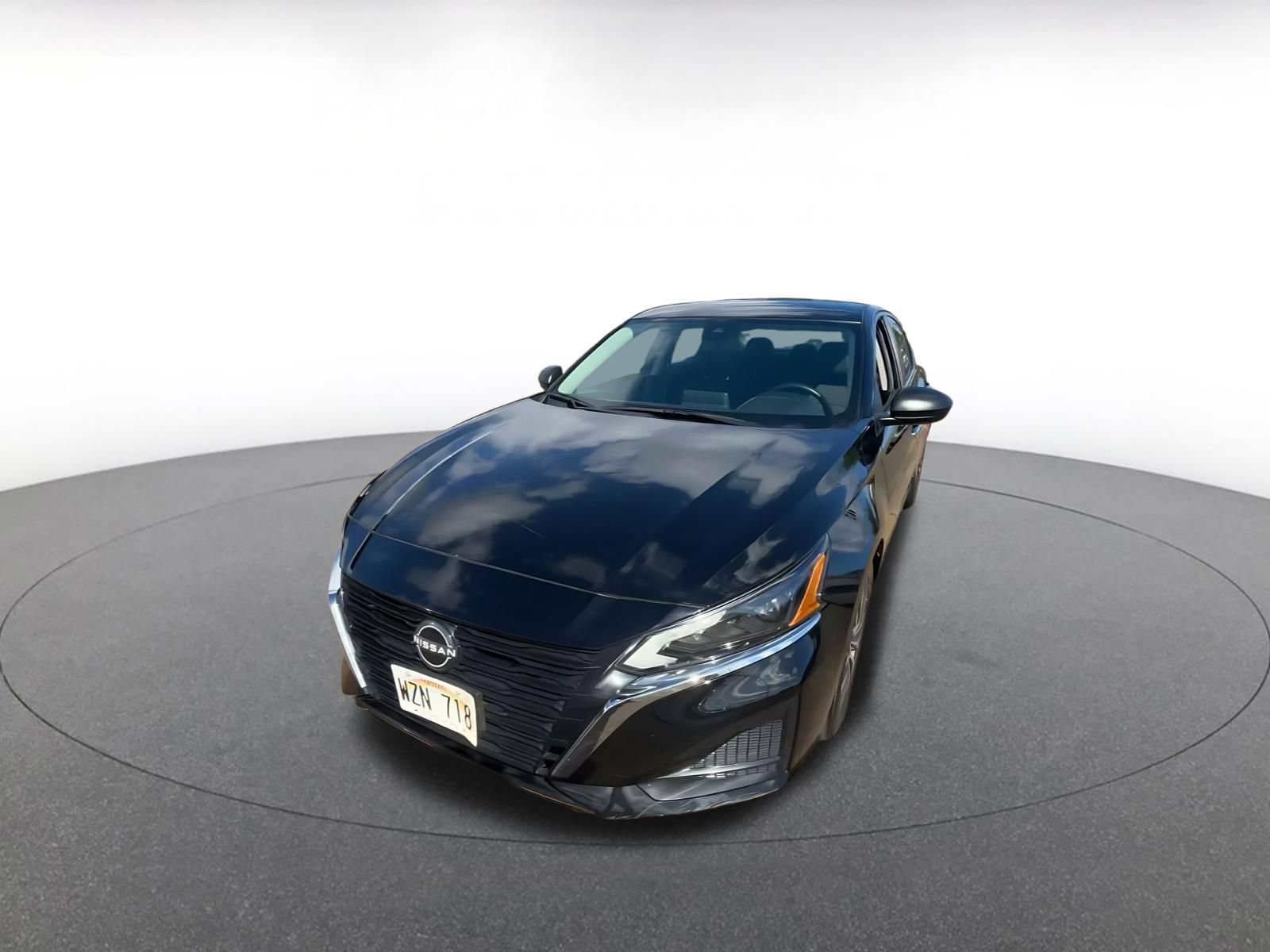 Used 2024 Nissan Altima 2.5 SV FWD image 6