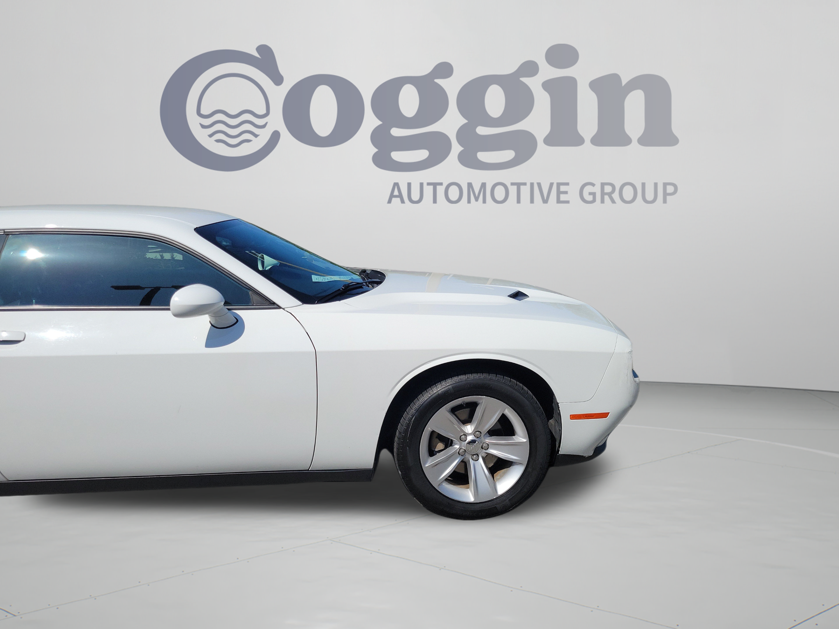 Used 2023 Dodge Challenger SXT RWD image 31