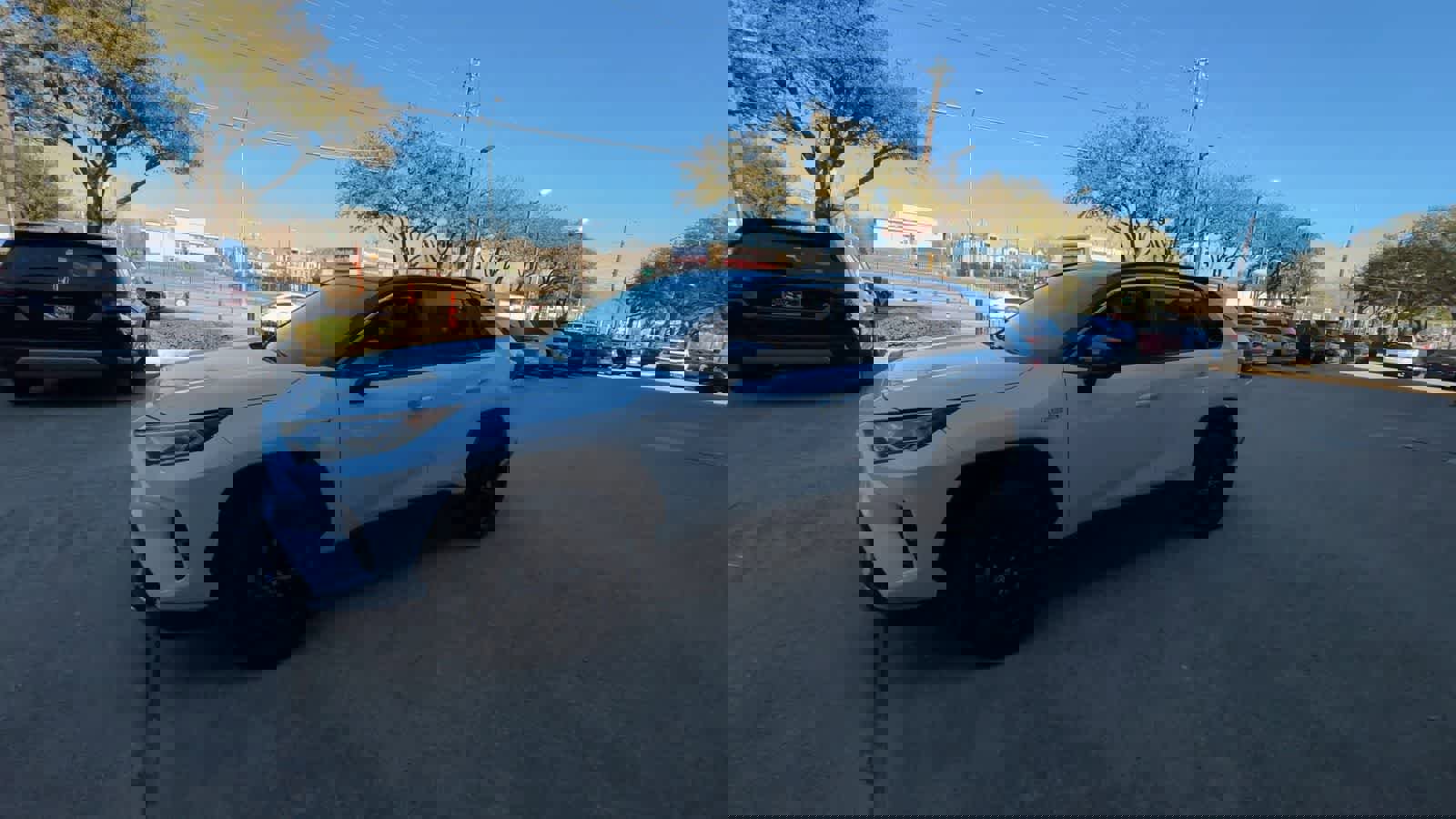 Used 2020 Toyota RAV4 XSE image 4