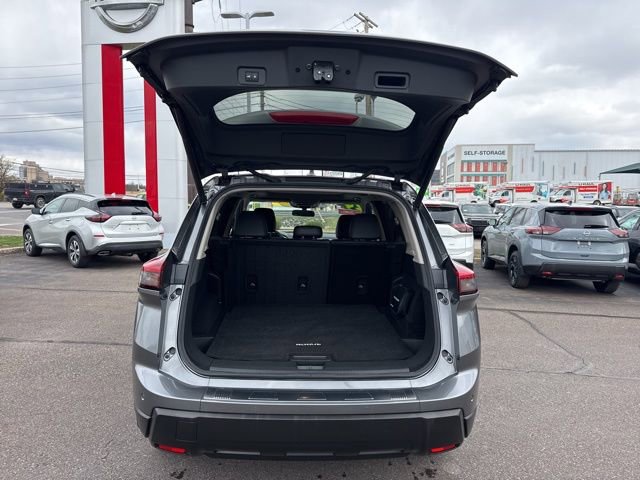 Certified 2024 Nissan Rogue SV w/ SV Premium Package image 18