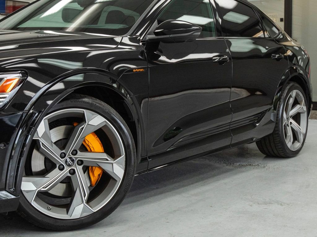 Used 2023 Audi e-tron S Prestige w/ Prestige Package AWD/4WD image 13