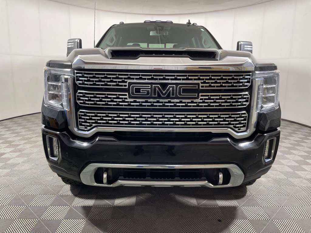 Used 2020 GMC Sierra 3500 Denali image 3