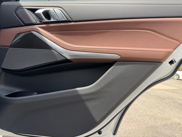 Certified 2026 BMW X7 M60i image 32