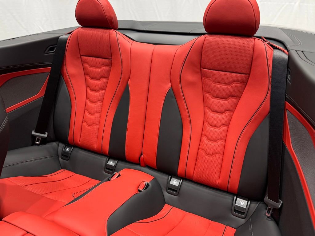 Used 2026 BMW M850i xDrive Convertible w/ M Sport Professional Package image 25