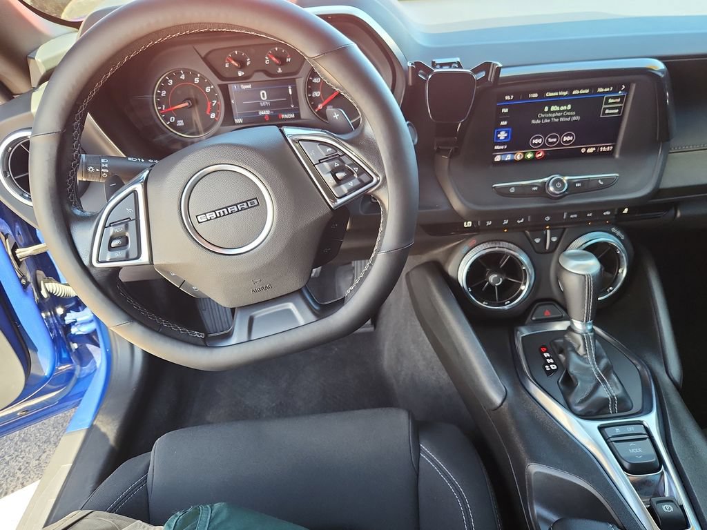 Used 2023 Chevrolet Camaro LT RWD image 8