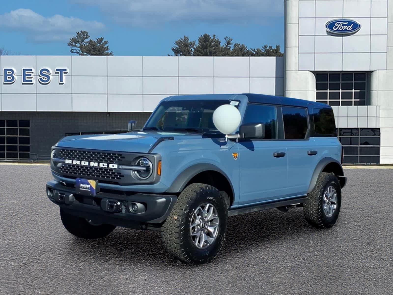 Used 2025 Ford Bronco Badlands AWD/4WD image 1