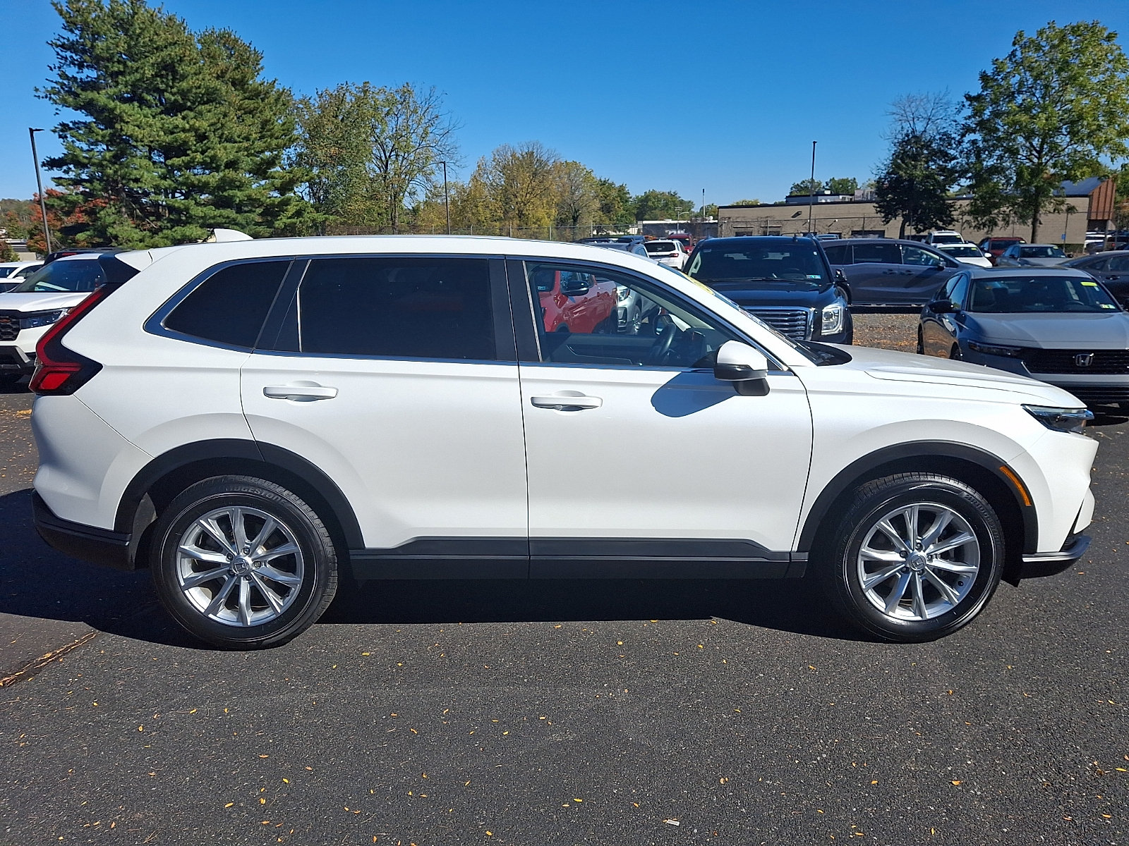 Used 2024 Honda CR-V EX-L image 7