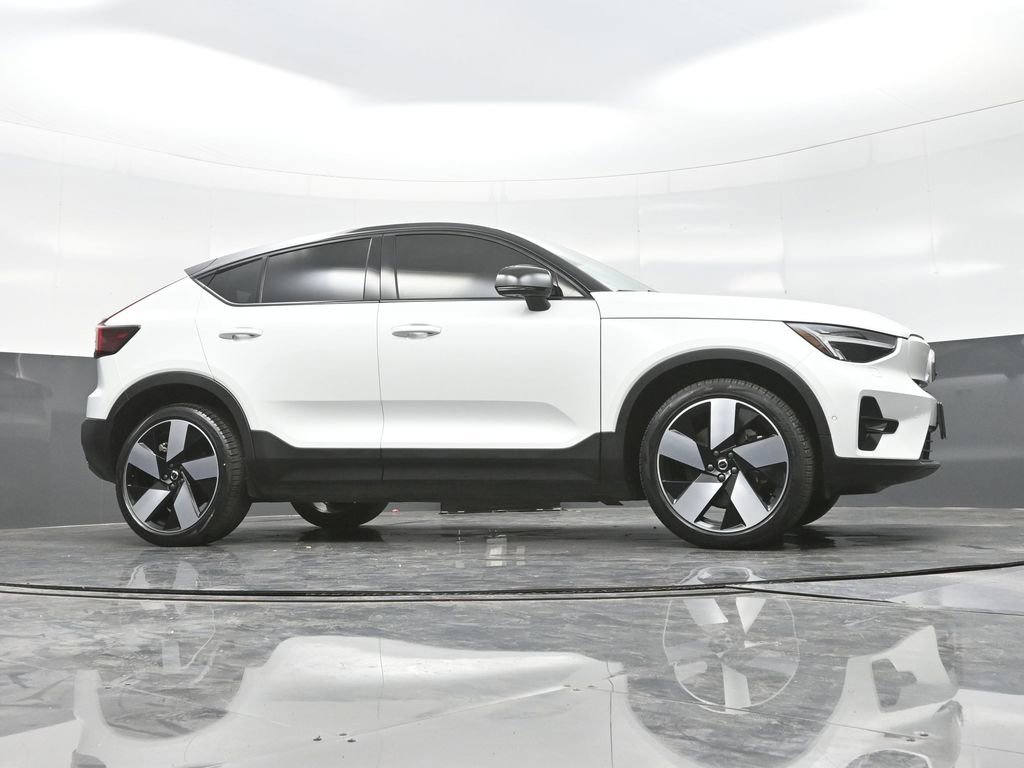 Used 2022 Volvo C40 P8 Recharge Ultimate image 28