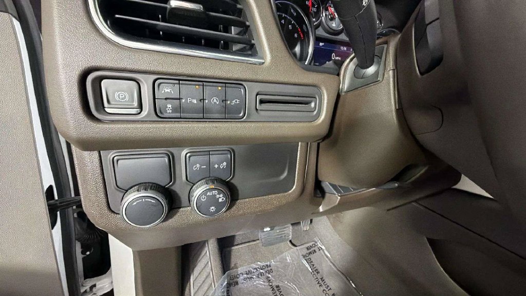 Certified 2021 Chevrolet Tahoe LS w/ Driver Alert Package RWD image 21