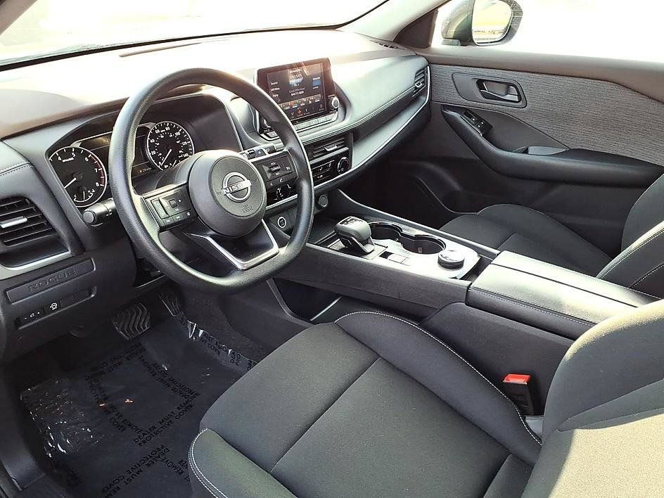 Used 2023 Nissan Rogue S AWD/4WD image 13
