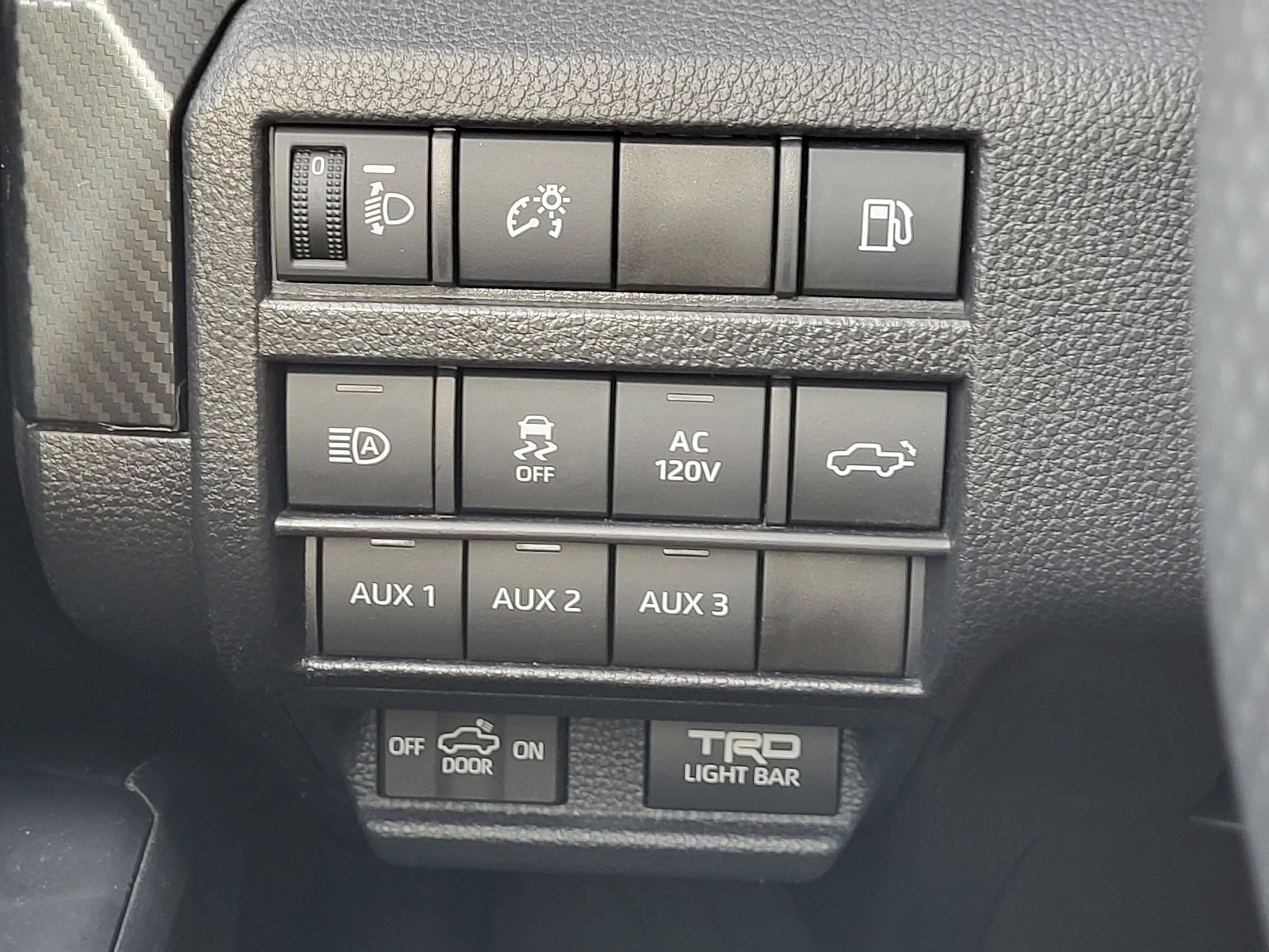 Used 2024 Toyota Tacoma TRD Pro AWD/4WD image 28