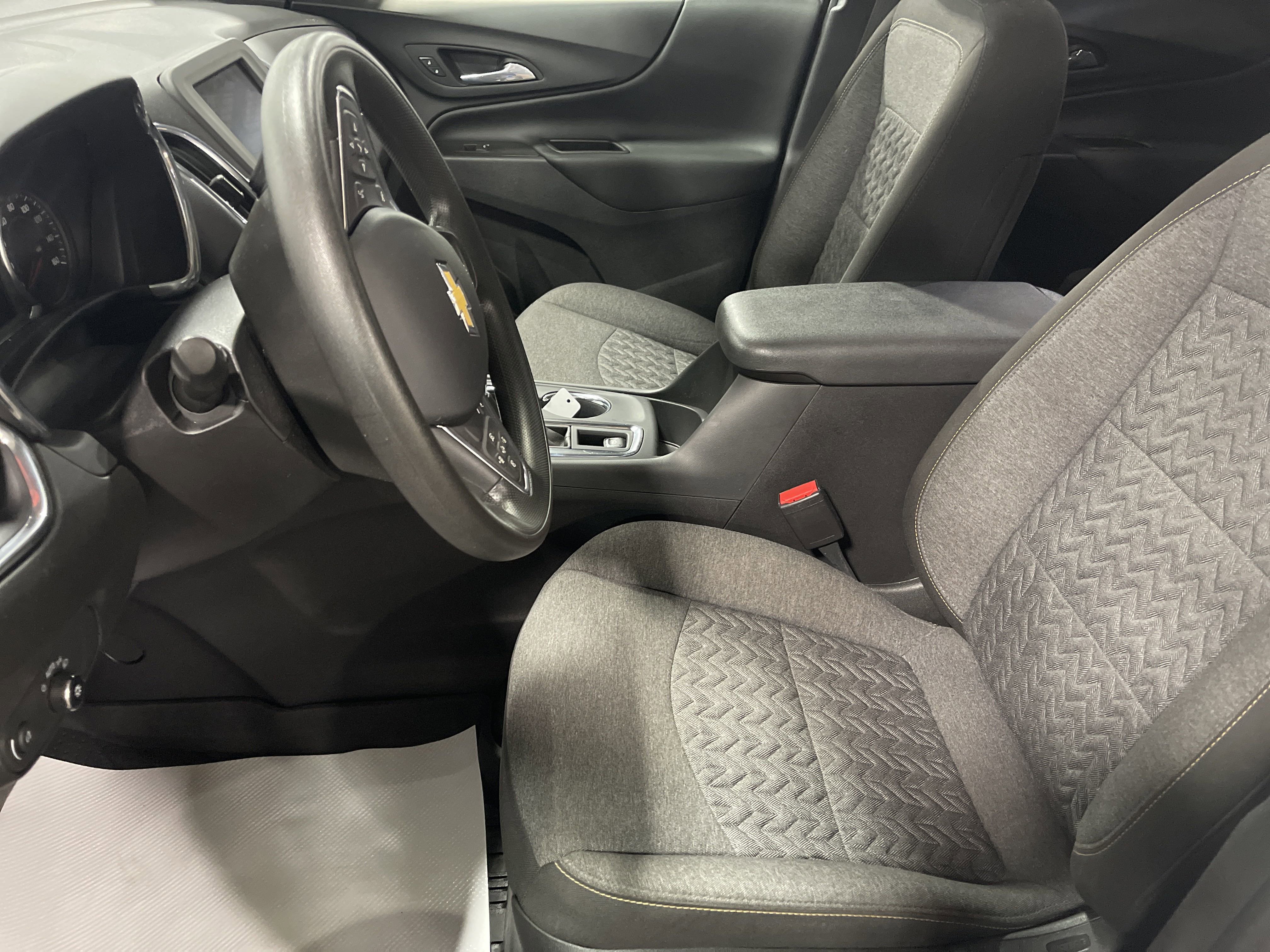 Used 2023 Chevrolet Equinox LT w/ LPO, Floor Liner Package image 10