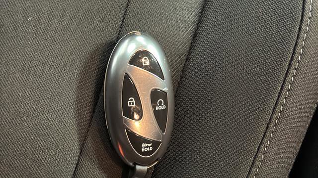 Used 2024 Hyundai Elantra SEL image 28