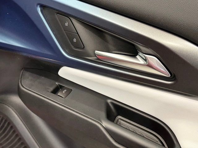 New 2026 Chevrolet Equinox EV LT FWD image 23