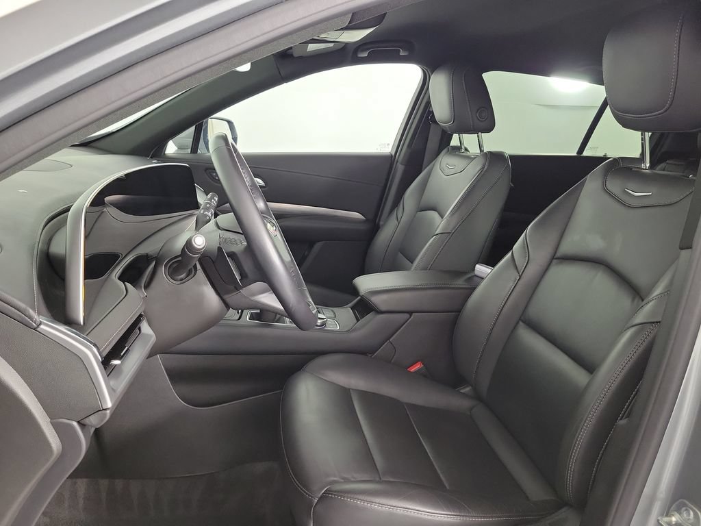 Certified 2025 Cadillac XT4 Premium Luxury FWD image 16
