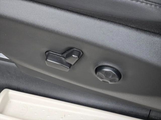 Certified 2024 Chrysler Pacifica Select image 21