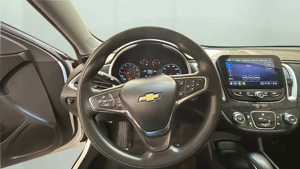 Used 2023 Chevrolet Malibu LS image 11
