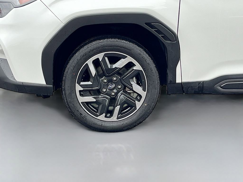 Used 2025 Subaru Forester Limited w/ Popular Package #2 AWD/4WD image 32
