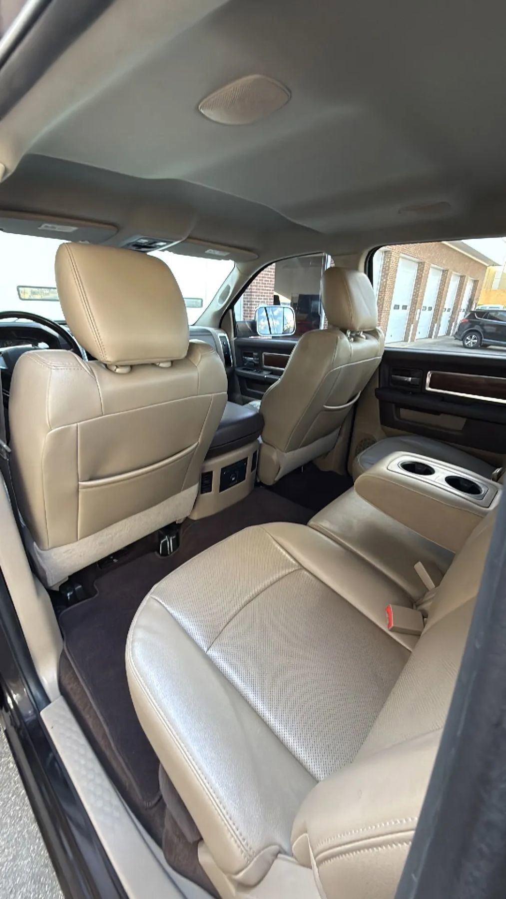 Used 2011 RAM 1500 Laramie image 24