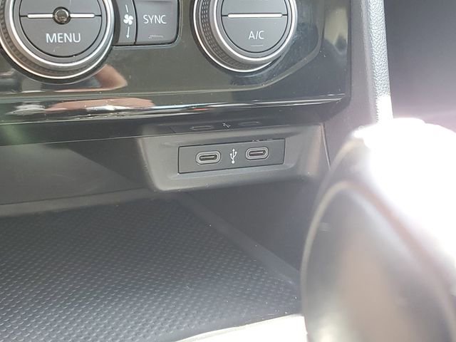 Used 2021 Volkswagen Jetta SE FWD image 29