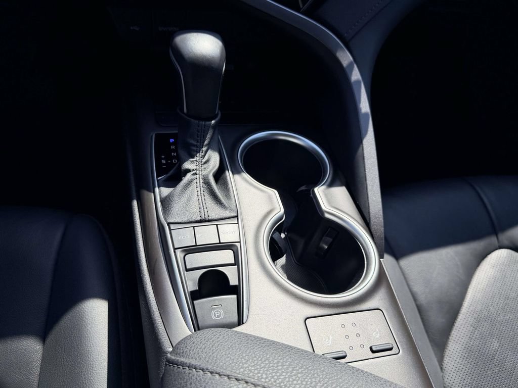 Certified 2023 Toyota Camry XLE FWD image 7