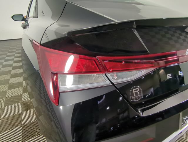 New 2026 Hyundai Elantra Sport FWD image 31