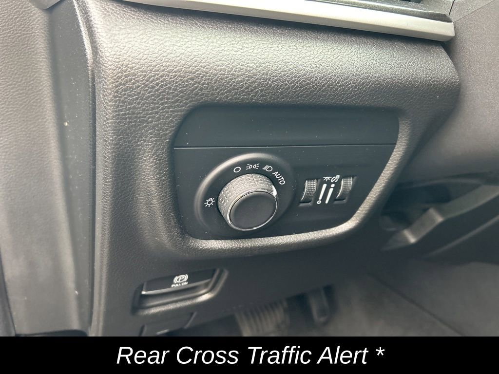 Used 2022 Jeep Grand Cherokee Altitude image 14