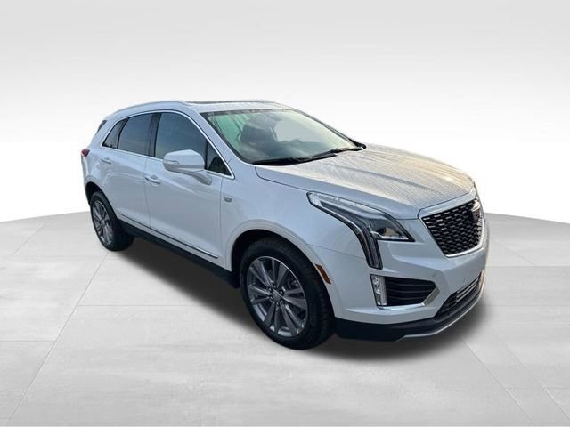 Certified 2023 Cadillac XT5 Premium Luxury AWD/4WD image 3