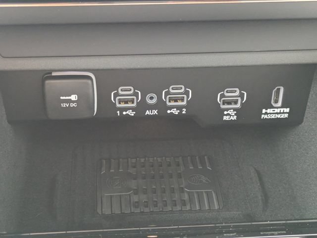 New 2026 Jeep Grand Wagoneer Summit w/ Rear Seat Video Group I AWD/4WD image 27