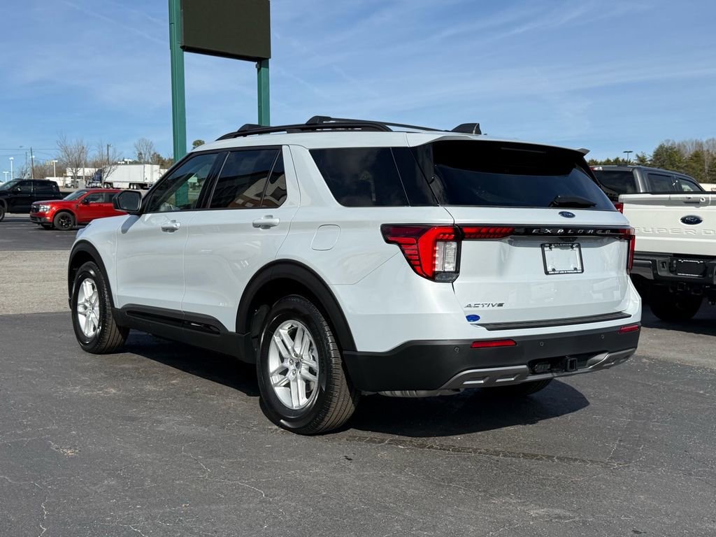 Used 2026 Ford Explorer Active w/ Active Comfort Package RWD image 6