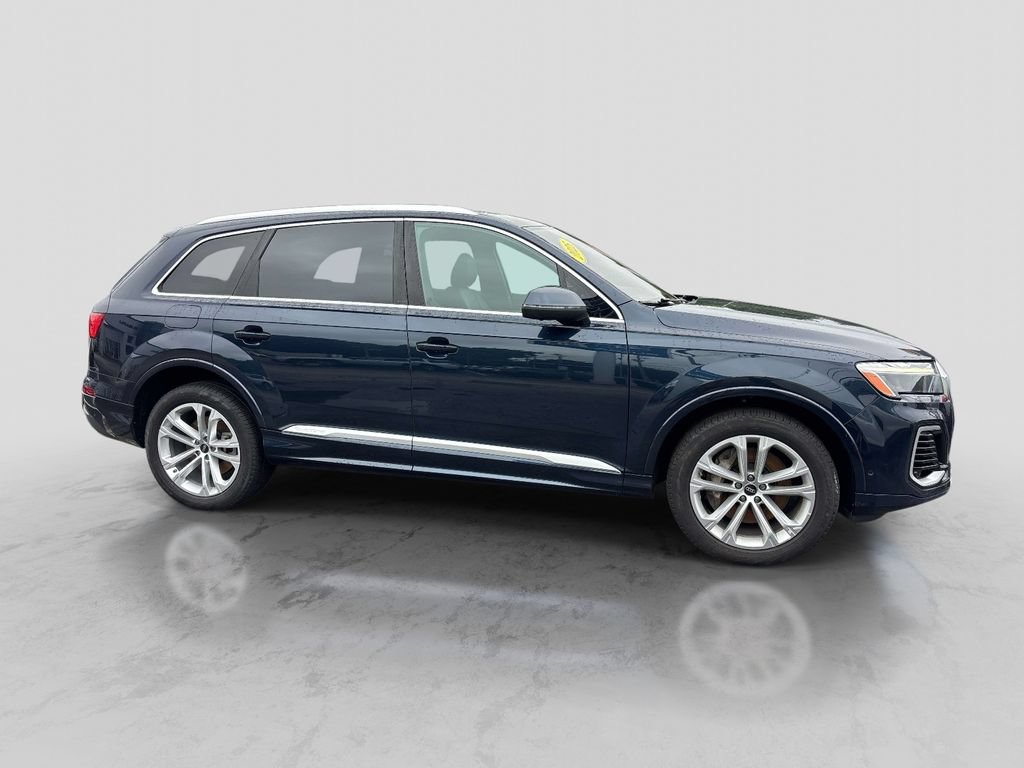Used 2025 Audi Q7 3.0T Premium Plus AWD/4WD image 6