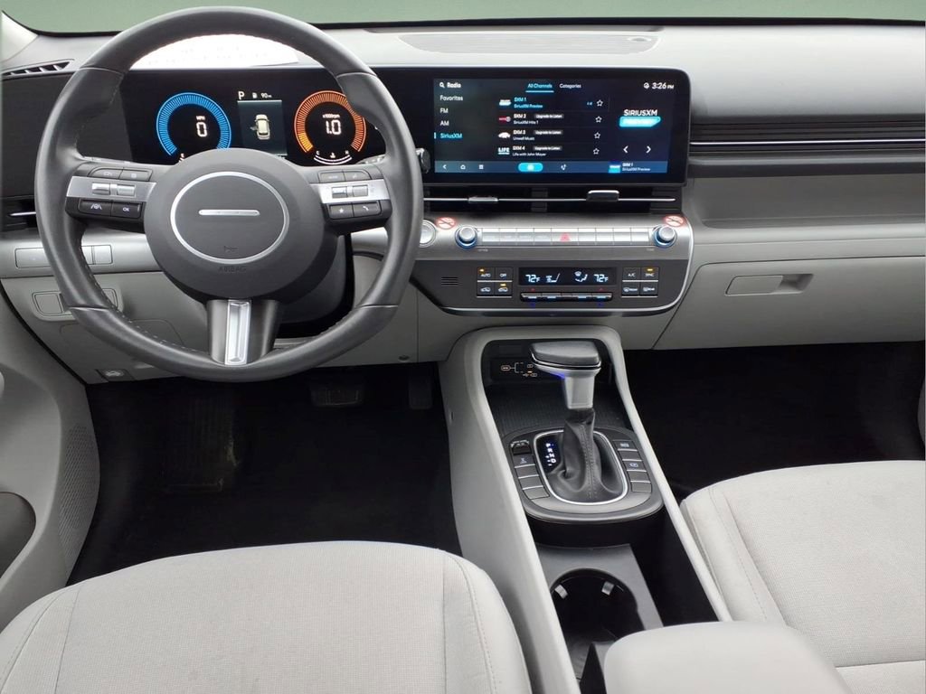 Used 2025 Hyundai Kona SEL image 8