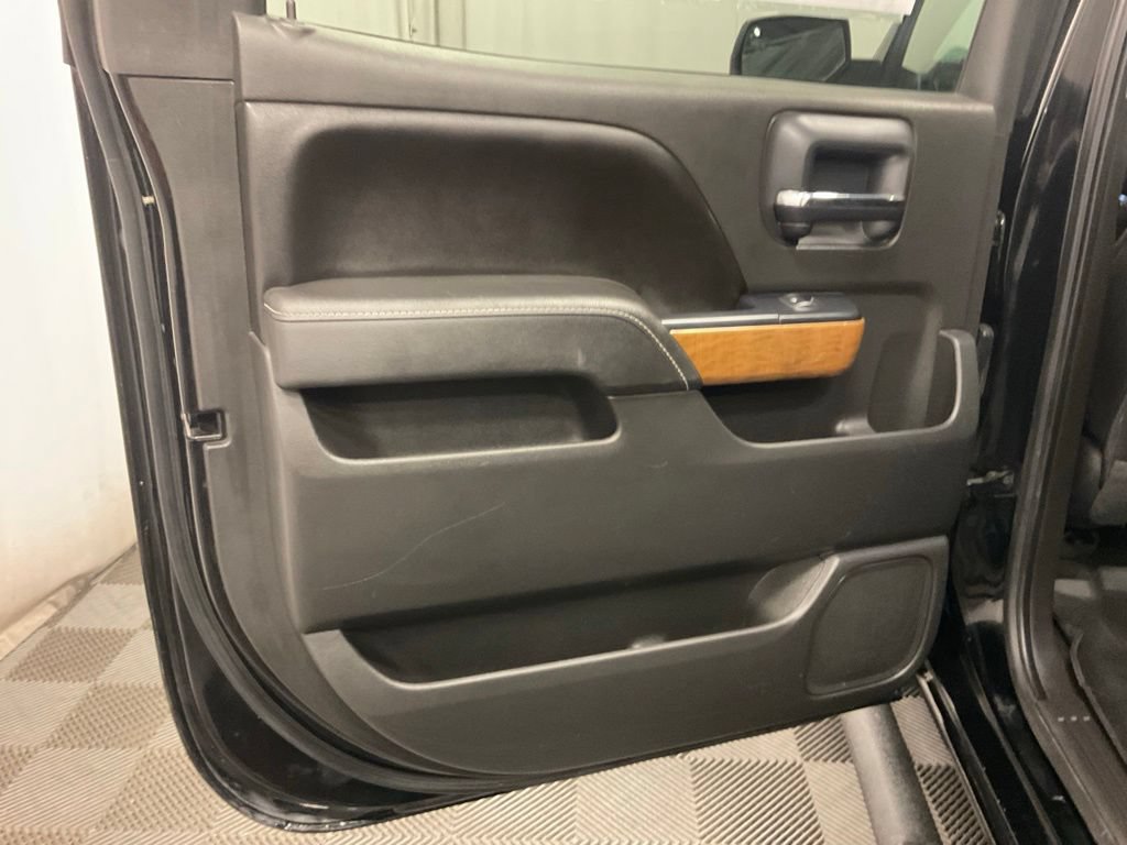 Used 2016 Chevrolet Silverado 1500 LTZ w/ Sport Package AWD/4WD image 30