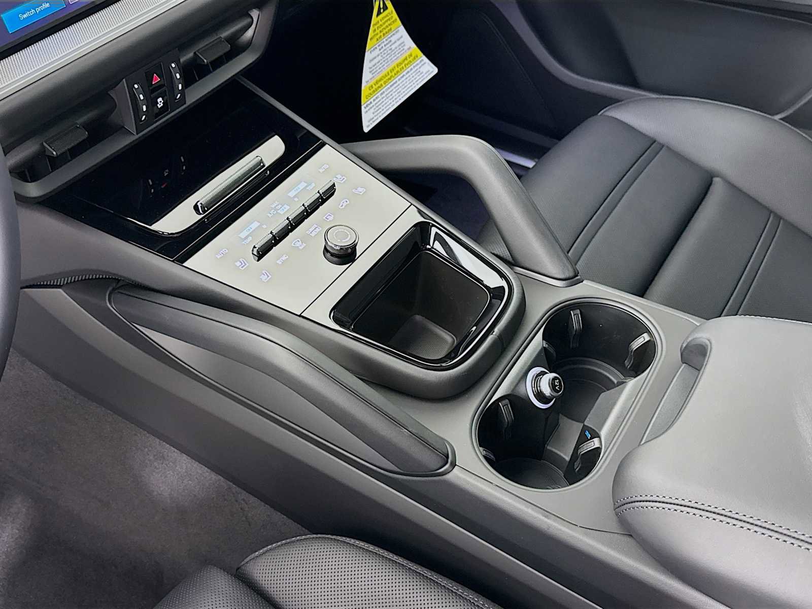 New 2026 Porsche Cayenne image 19