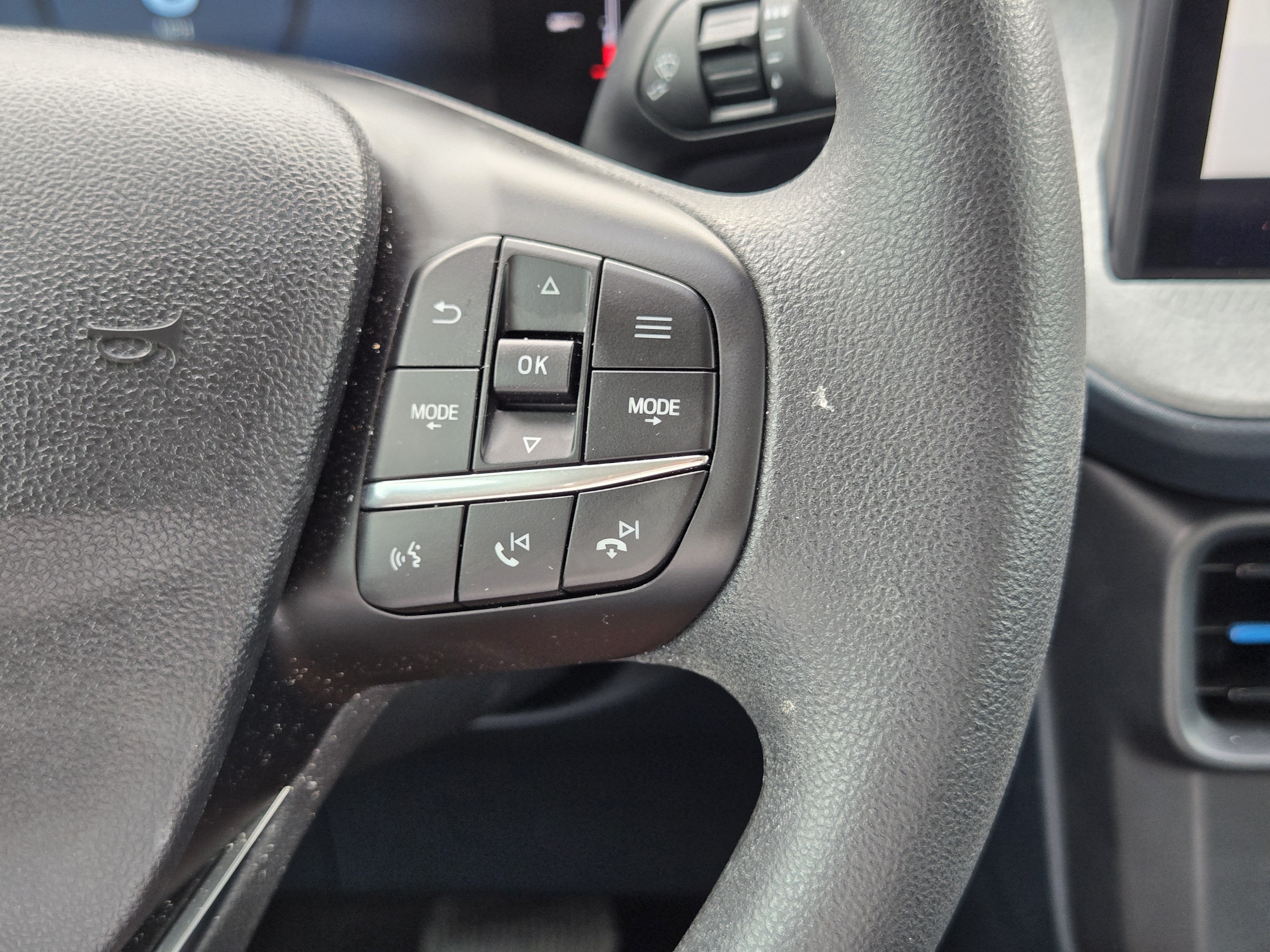Certified 2025 Ford Maverick XLT FWD image 27