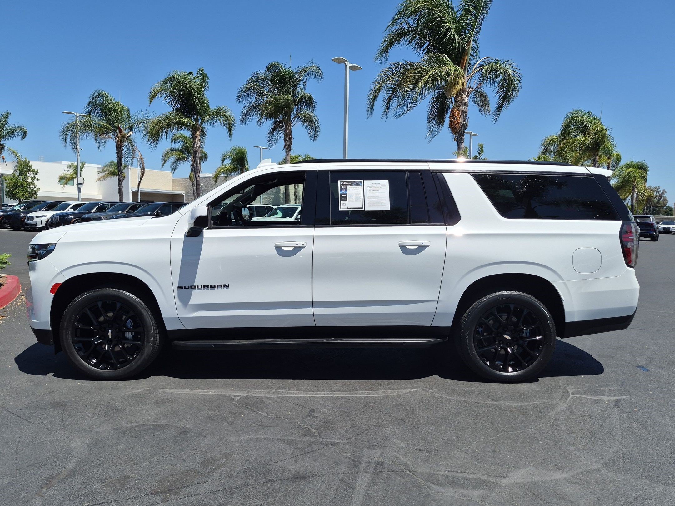 Used 2023 Chevrolet Suburban RST AWD/4WD image 7
