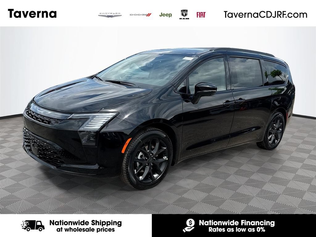 New 2027 Chrysler Pacifica Limited w/ Family Tech Group