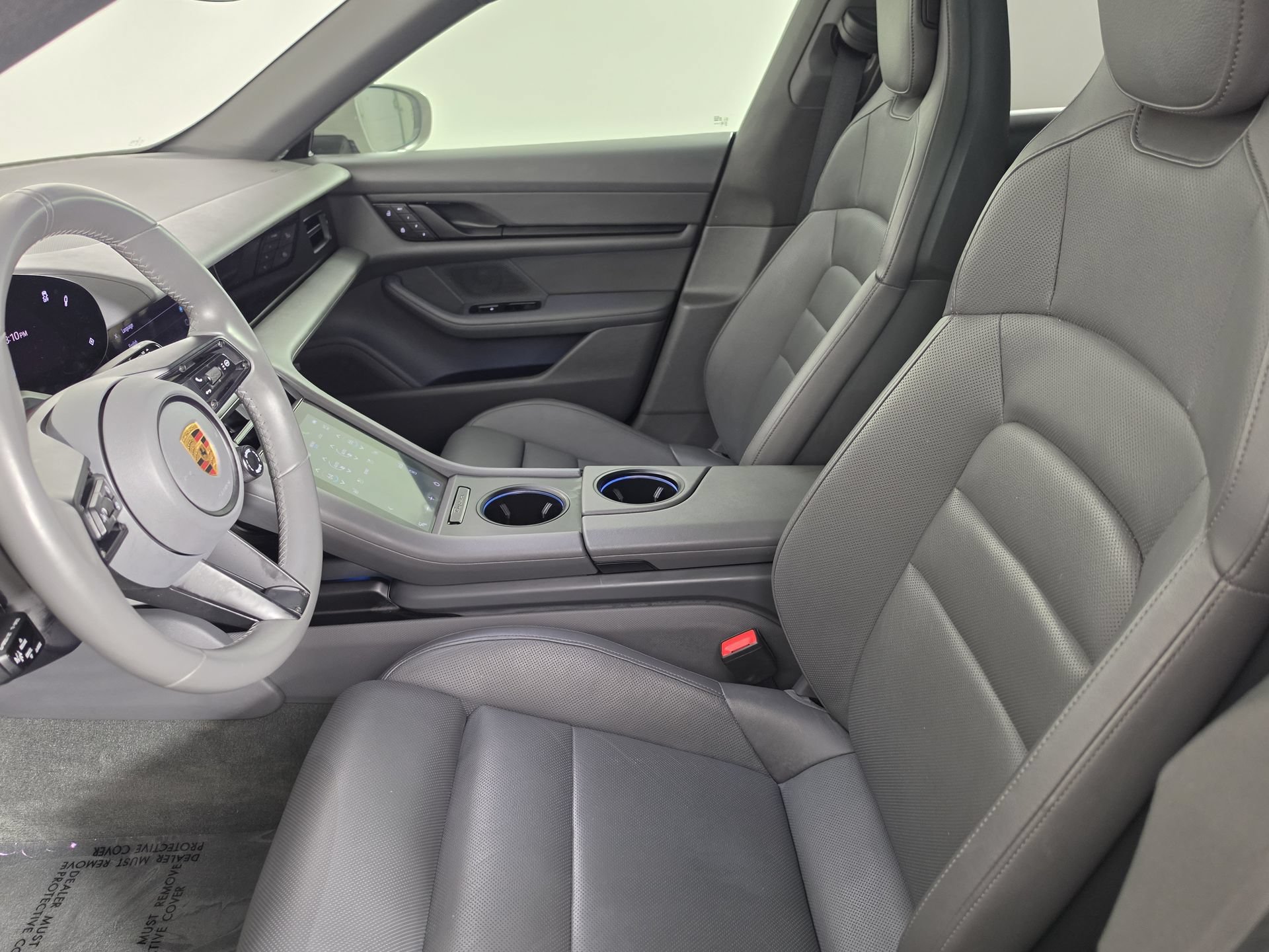 Used 2022 Porsche Taycan RWD image 15