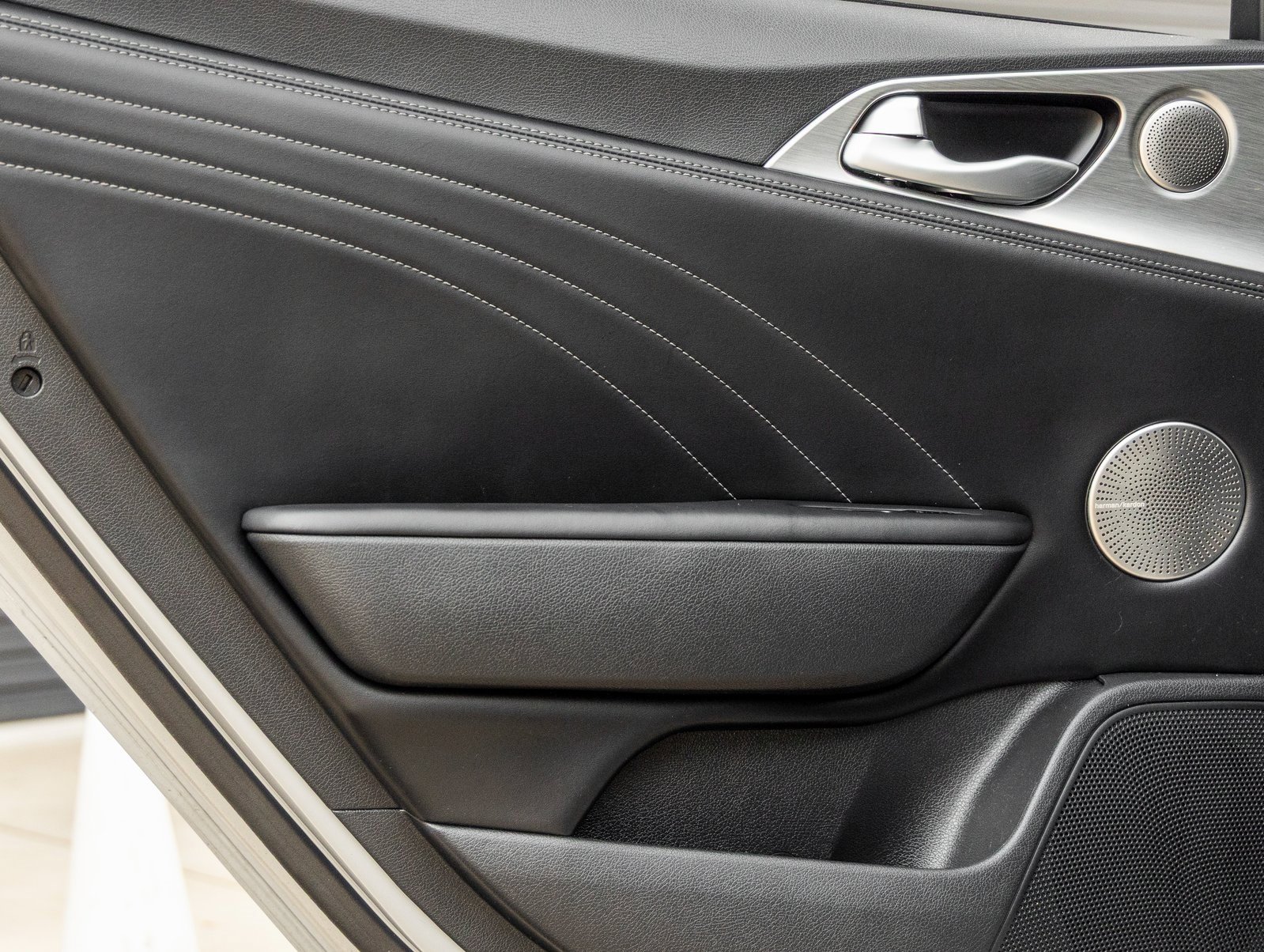 Used 2022 Kia Stinger GT2 image 33