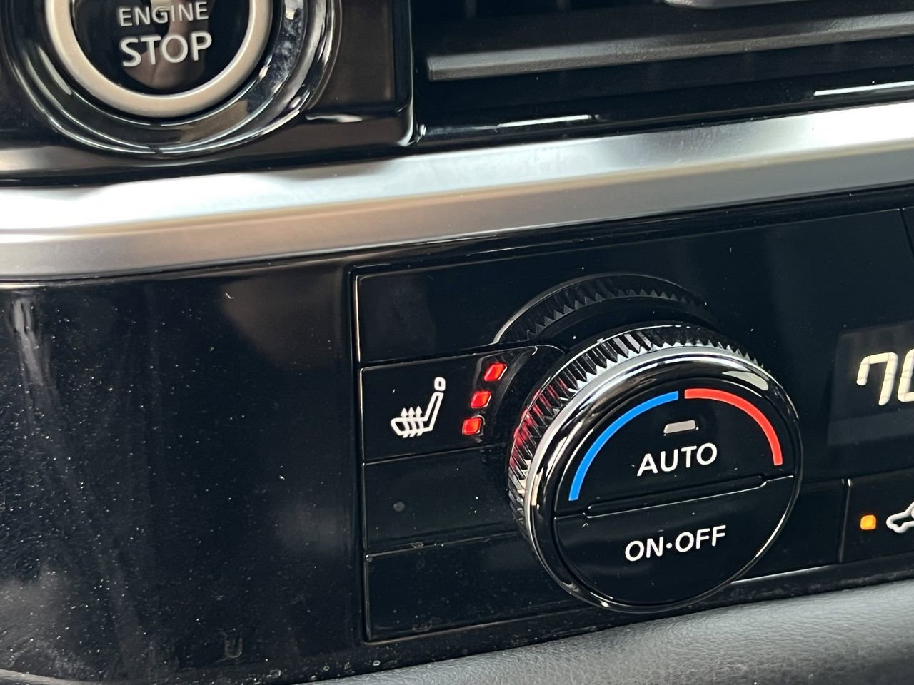 Certified 2024 Nissan Pathfinder SL w/ SL Premium Package image 19