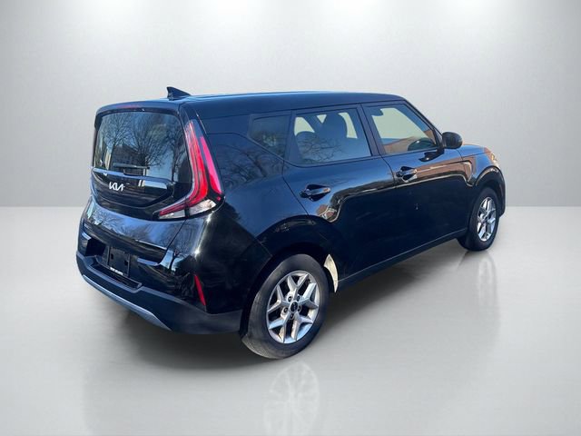 Certified 2024 Kia Soul S image 7