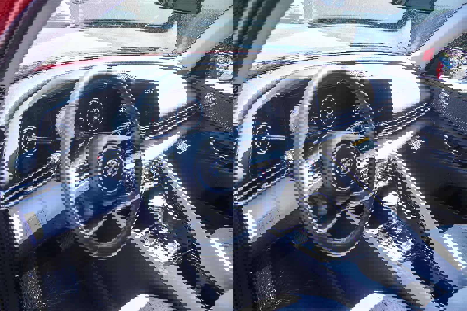 Certified 2023 Hyundai Elantra Limited image 23