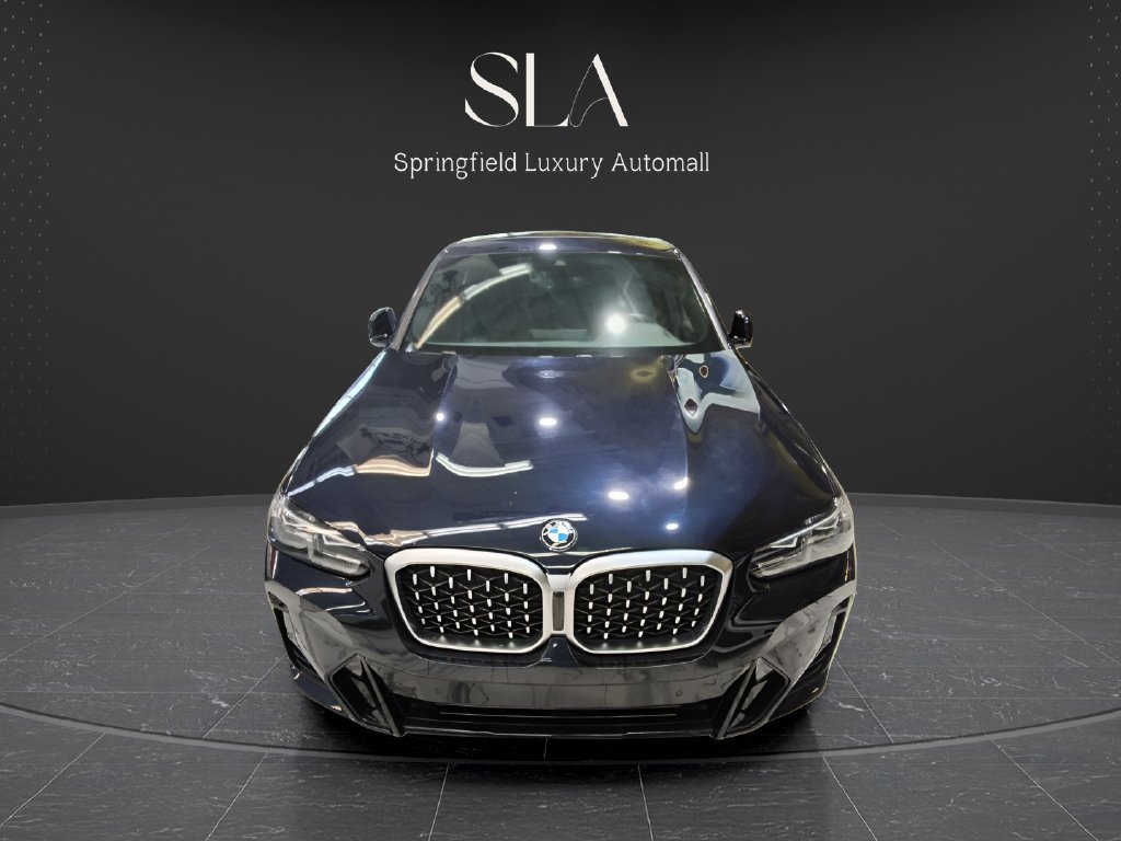Used 2022 BMW X4 xDrive30i AWD/4WD image 4