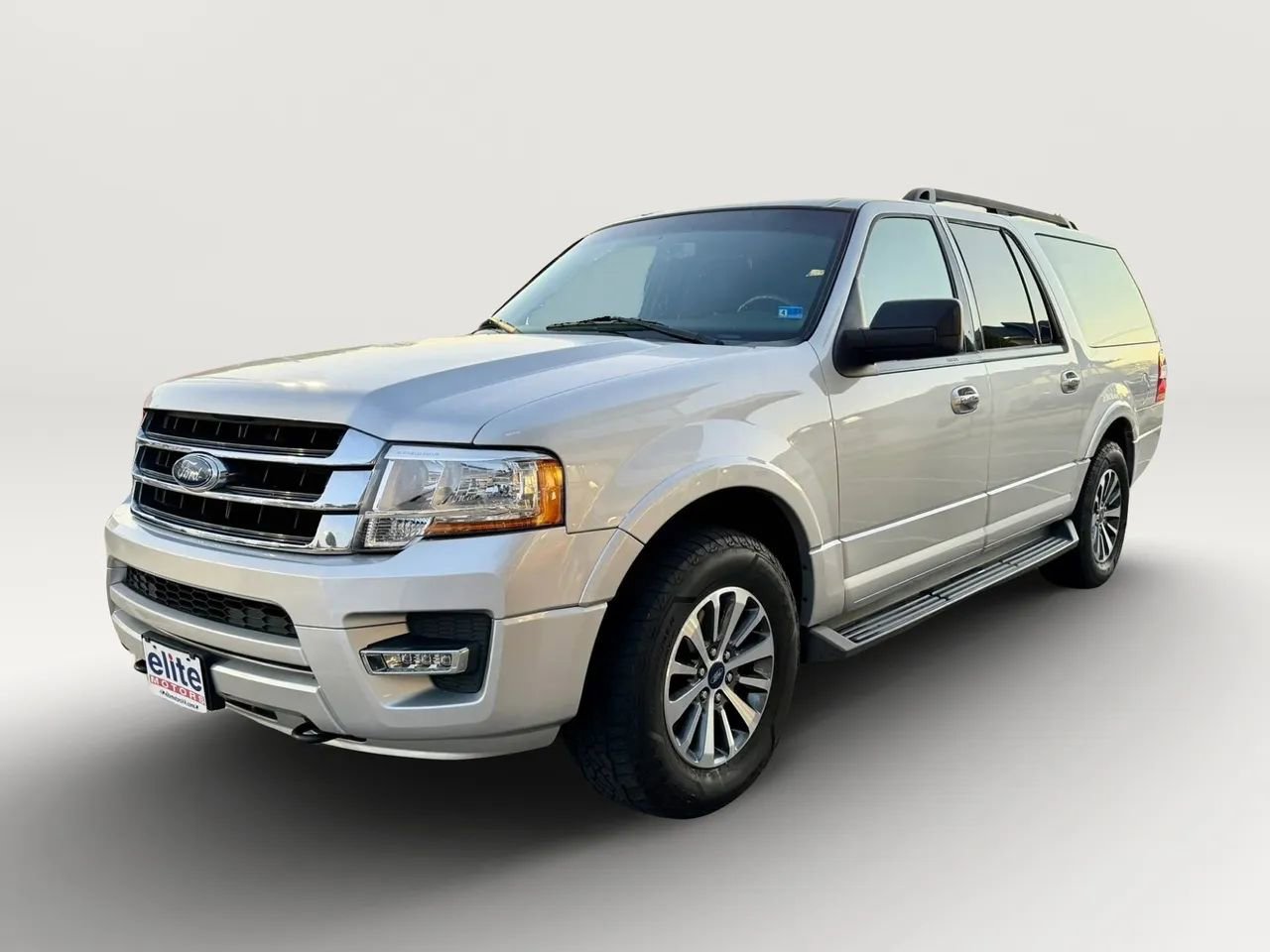 Used 2015 Ford Expedition EL XLT image 3